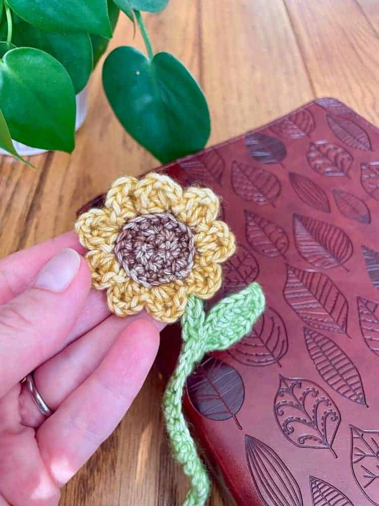Crochet Sunflower Bookmark Pattern 